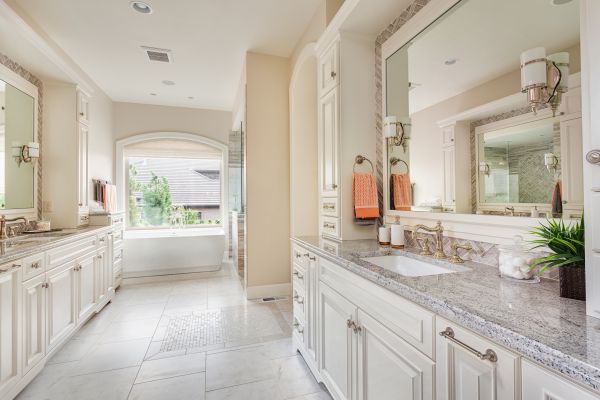 Bathroom Cabinet Repair in Mabank